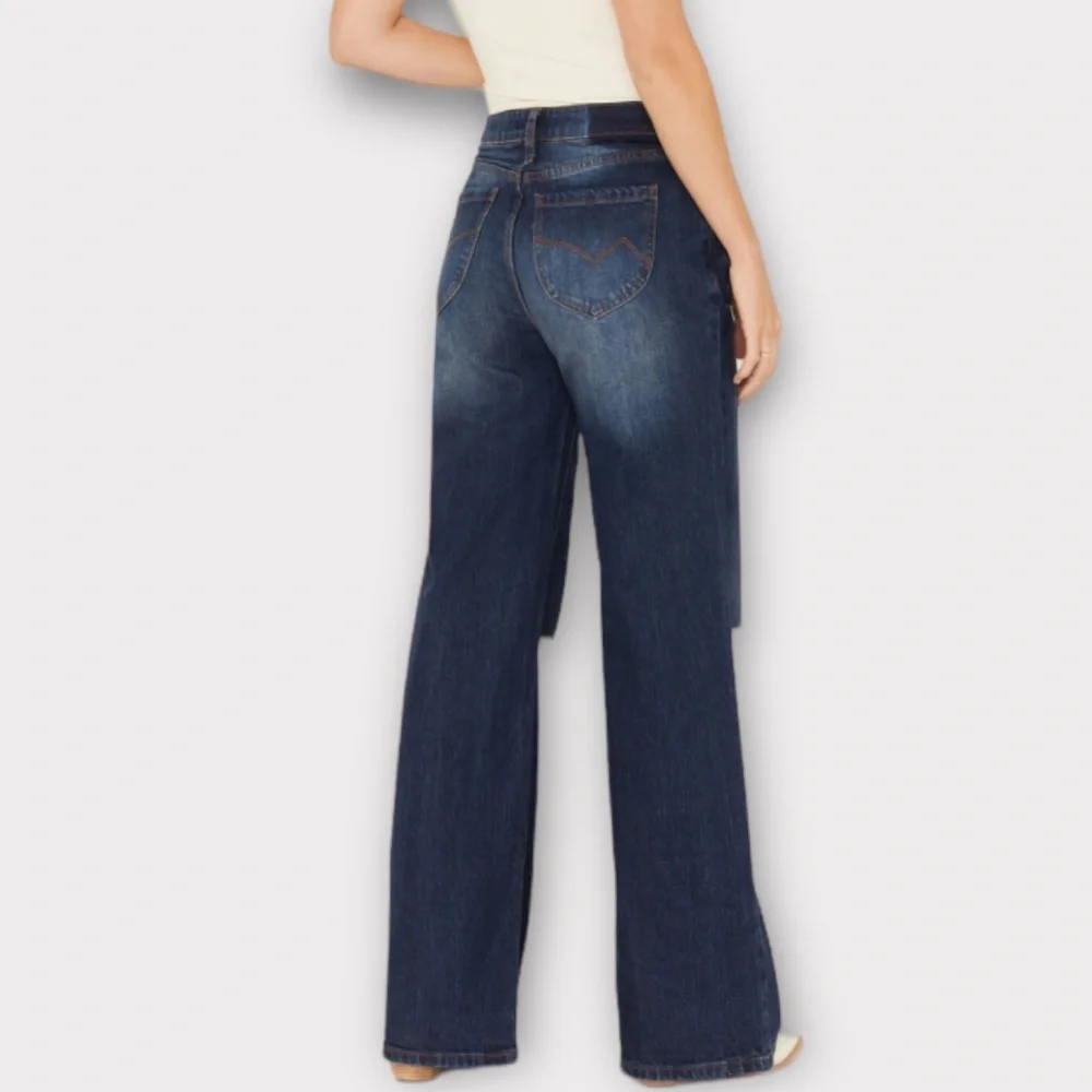 Cleo + Wolf Women’s Jeans 28x32 High Rise Loose Flare Bootcut Distressed NWT